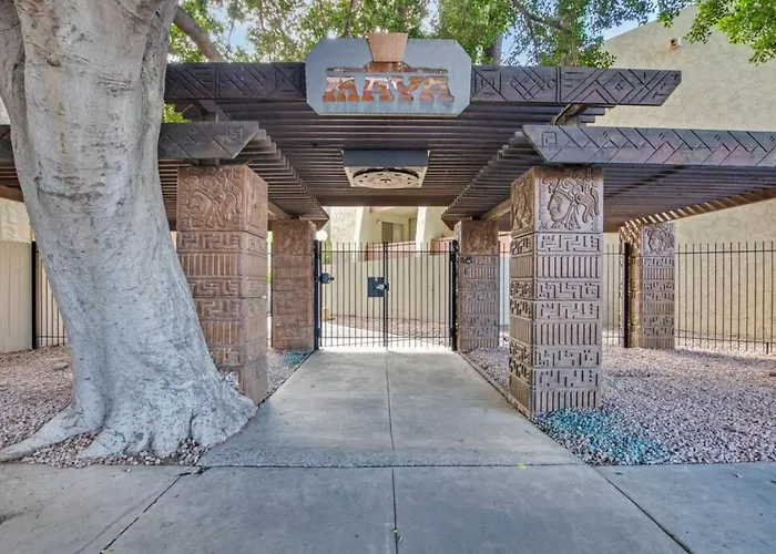 Old Town Maya With Community Pool And Scottsdale